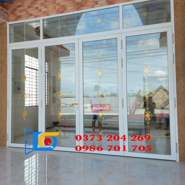 Cửa nhôm xingfa 4 cánh